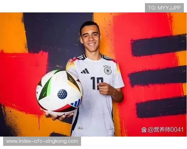 拜仁穆西亚拉盘带撕裂防线，关键突破制造机会